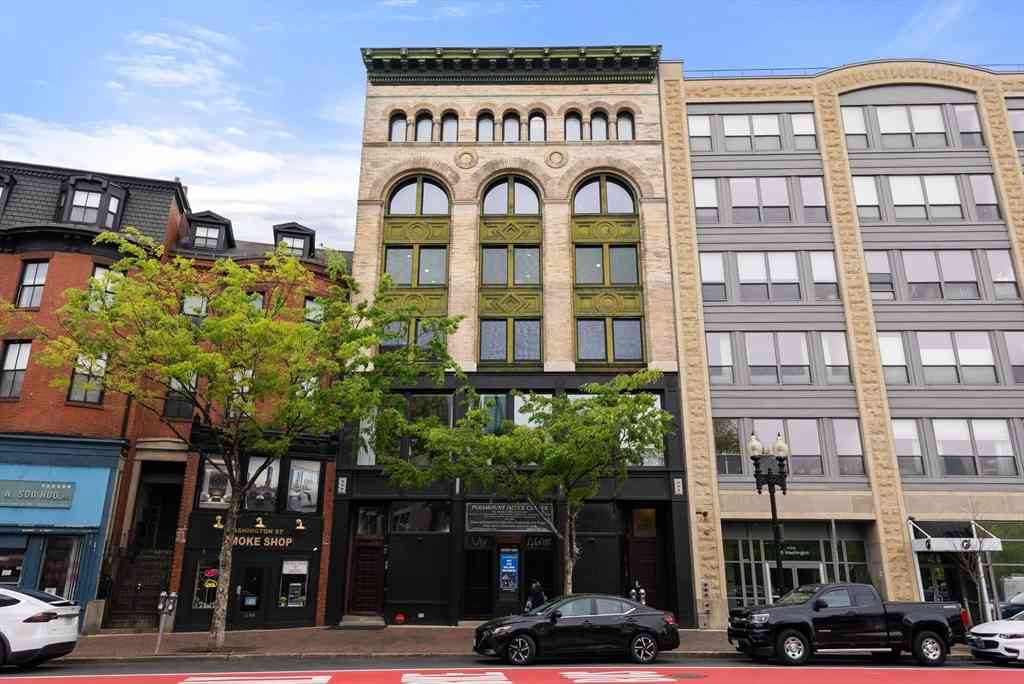 Condo For Sale - 1154 Washington St #4<br/> Boston, MA 02118
