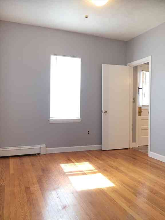 Apartment For Rent - 318 Granite St #1<br/> Quincy, MA 02169