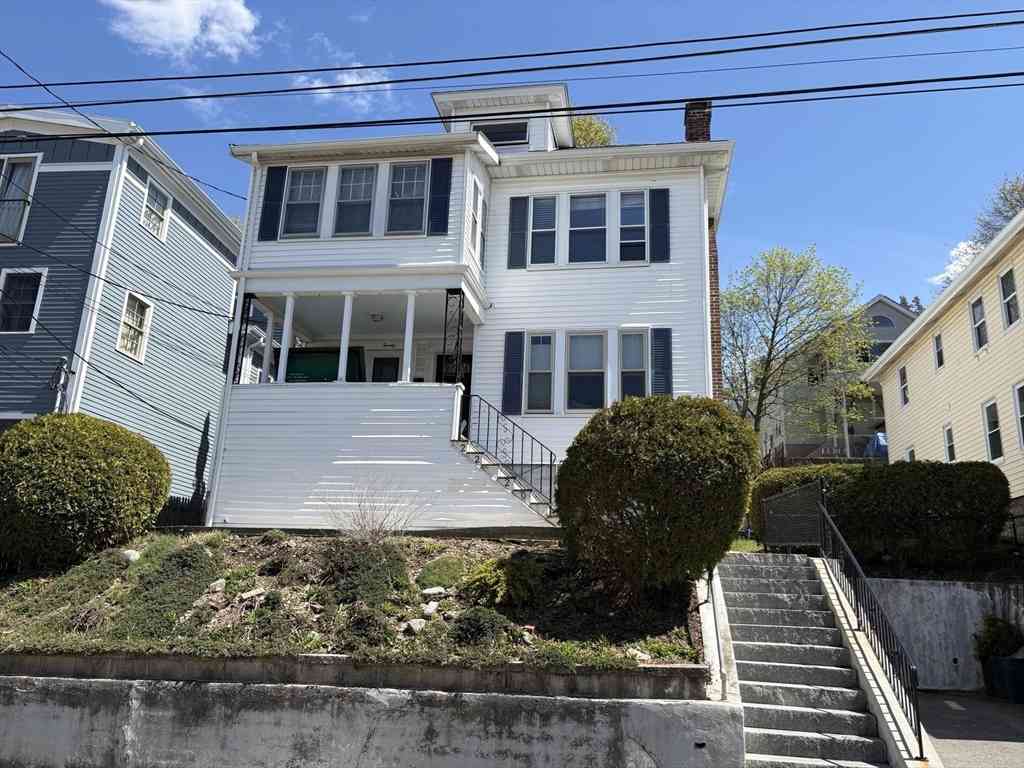 Apartment For Rent - 20 Wilson Ave #2<br/> Watertown, MA 02135