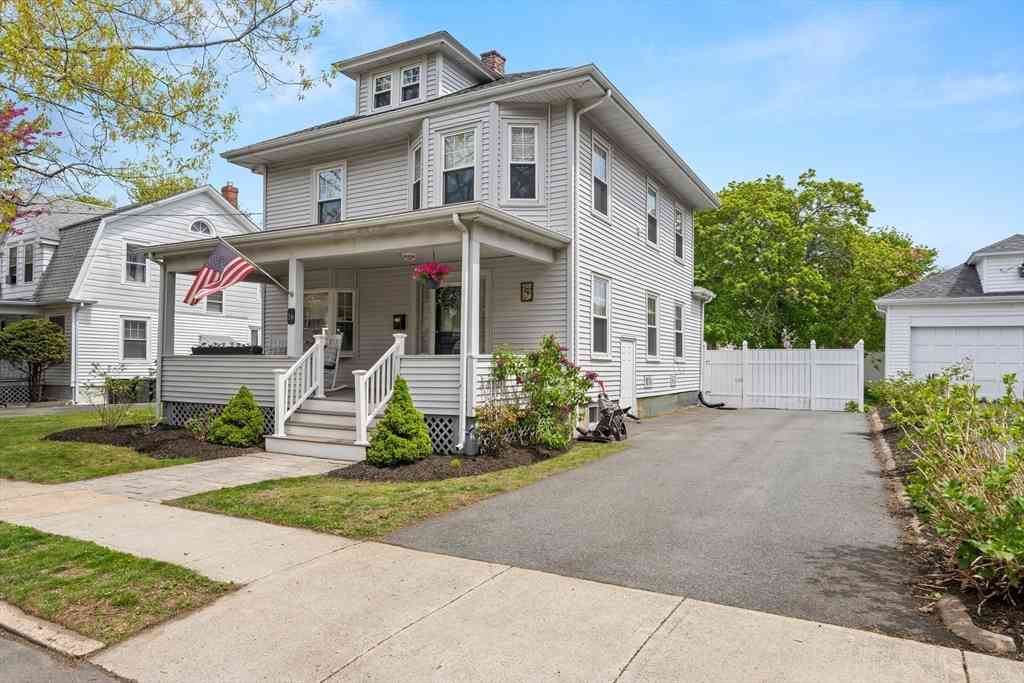 Homes For Sale - 16 Thorndike St<br/> Essex County, Peabody, MA 01960