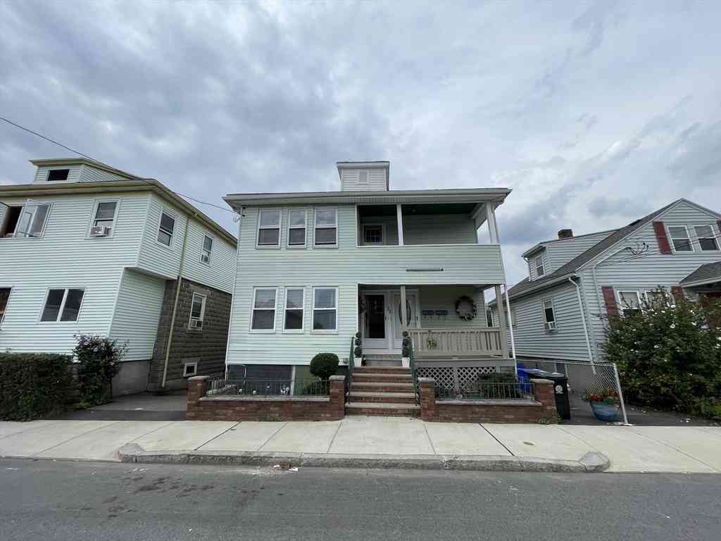 Apartment For Rent - 25 Hanover St. #2<br/> Malden, MA 02148