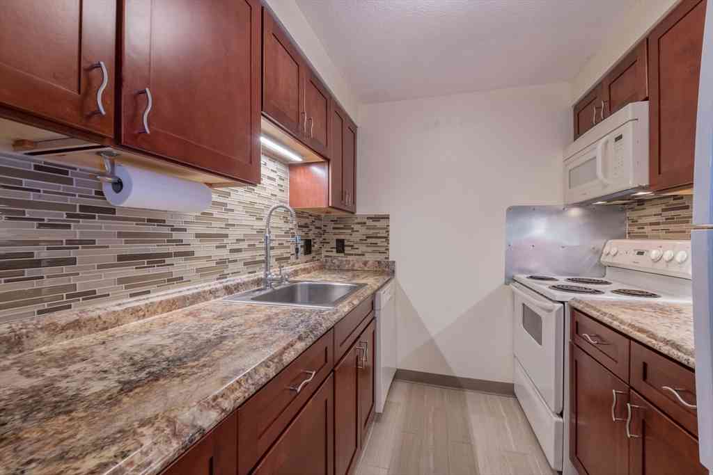 Condo For Sale - 180 Main St #F147<br/> Bridgewater, MA 02324