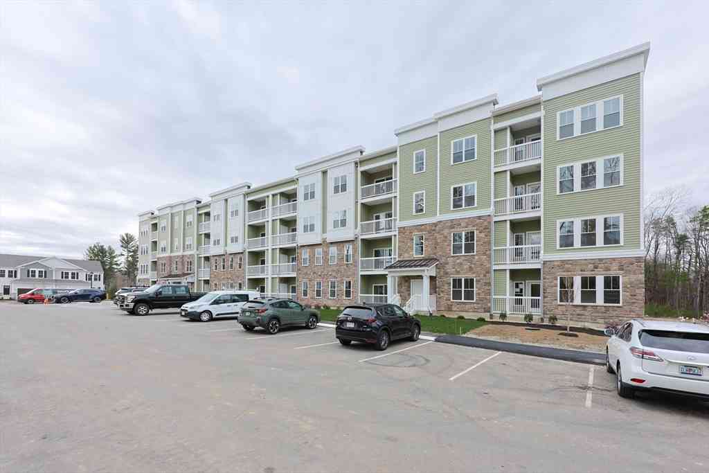 Condo For Rent - 4 Winslow Lane #213<br/> Grafton, MA 01536