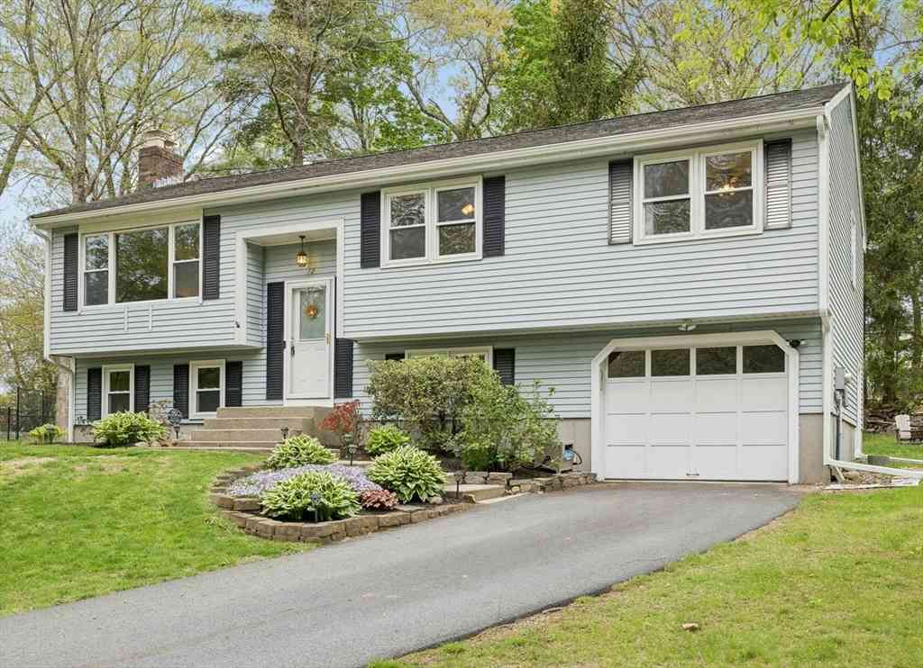 Homes For Sale - 12 Fenway Drive<br/> Milford, MA 01757