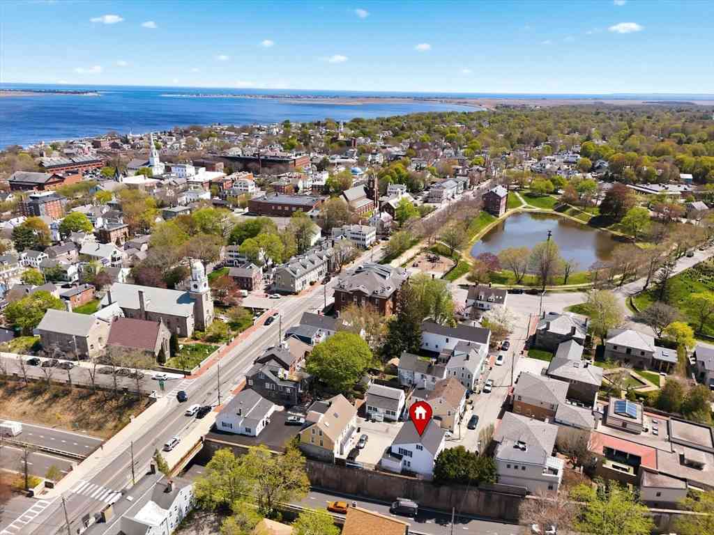 Homes For Sale - 8 Vernon Ct<br/> Essex County, Newburyport, MA 01950