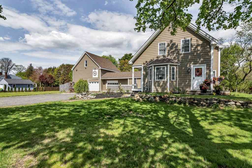 Homes For Sale - 287 Andover St<br/> Georgetown, MA 01833