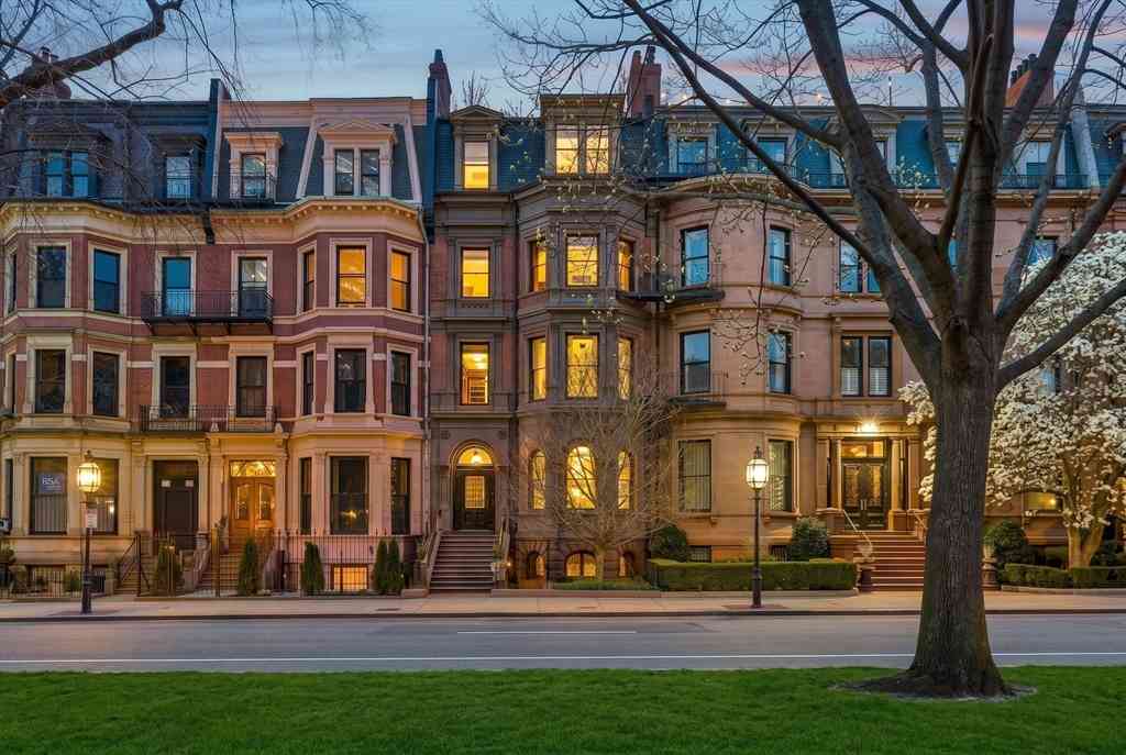 Homes For Sale - 55 Commonwealth Avenue<br/> Boston, MA 02116