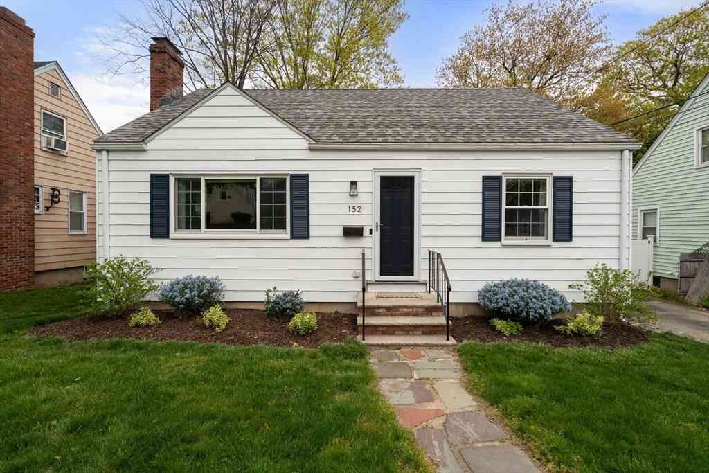 Homes For Sale - 152 Sprague St<br/> Dedham, MA 02026