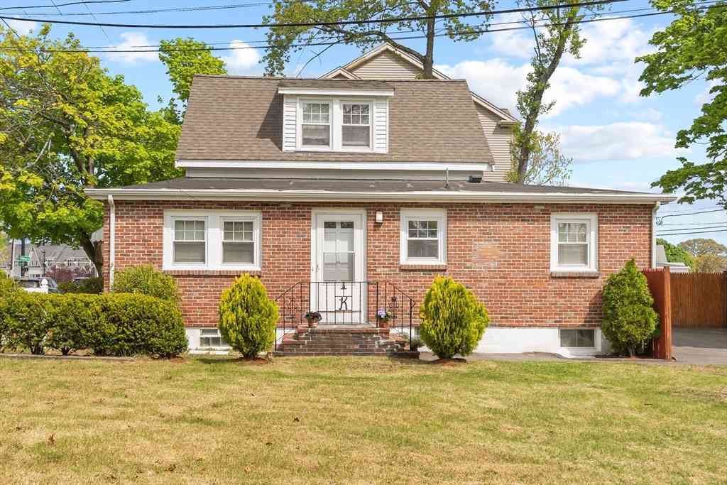 Homes For Sale - 14 Palmer St<br/> Quincy, MA 02169