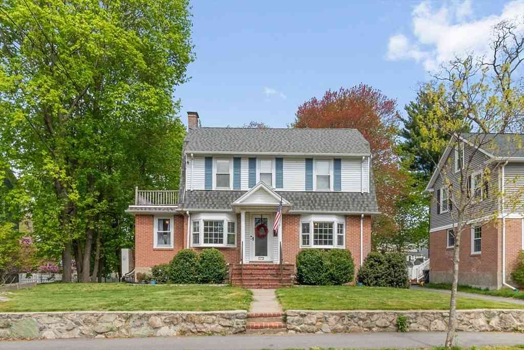 Homes For Sale - 173 Jefferson St<br/> Dedham, MA 02026