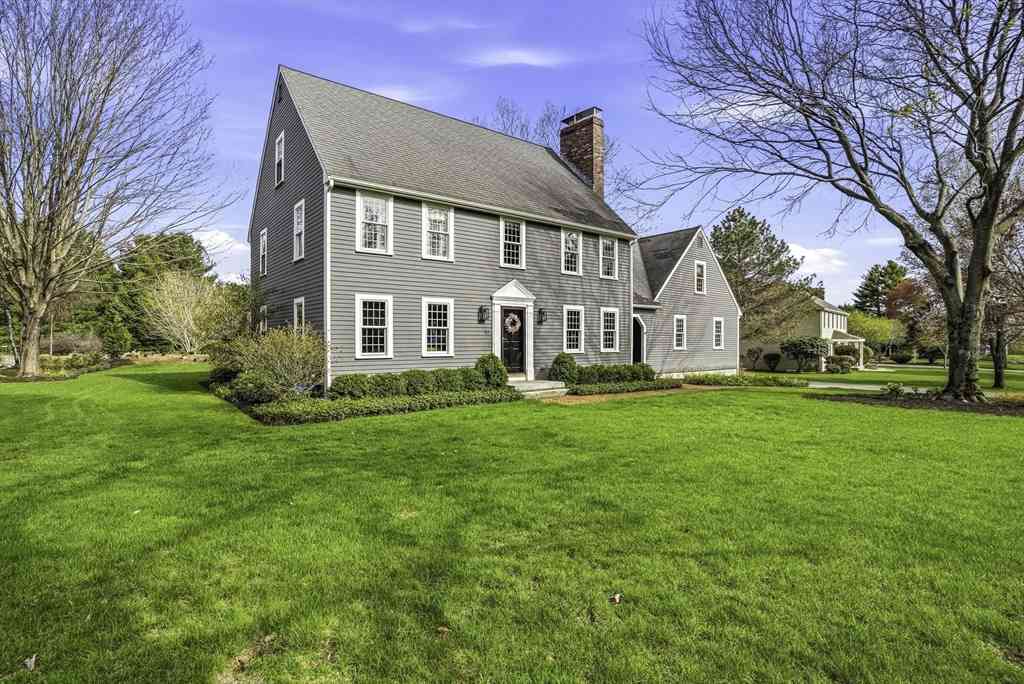 Homes For Sale - 17 Alprilla Farm Road<br/> Middlesex County, Hopkinton, MA 01748