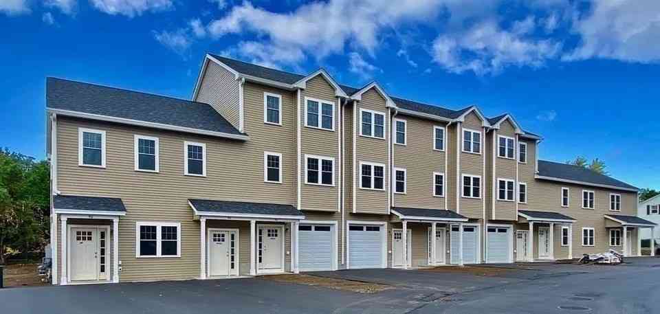 Condo For Sale - 7 Gorham St #60<br/> Chelmsford, MA 01824