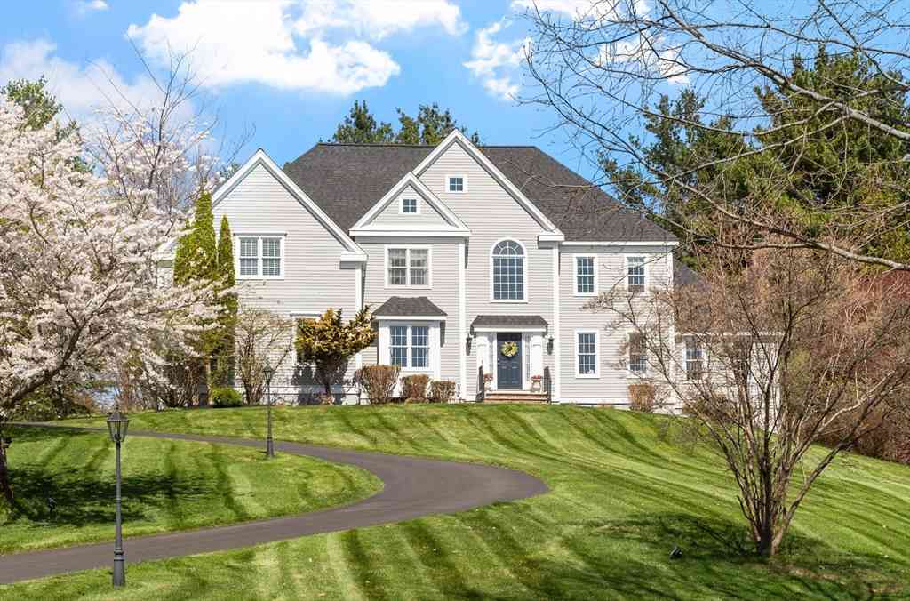 Homes For Sale - 140 Barteau Lane<br/> Middlesex County, Boxborough, MA 01719