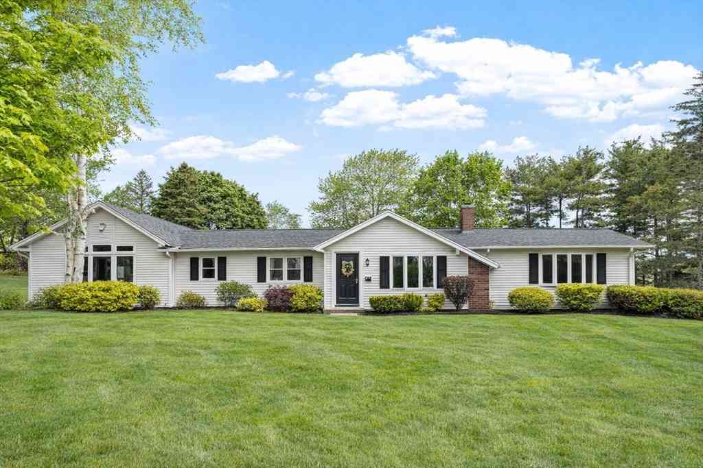 Homes For Sale - 3 Maryvale Ln<br/> Peabody, MA 01960