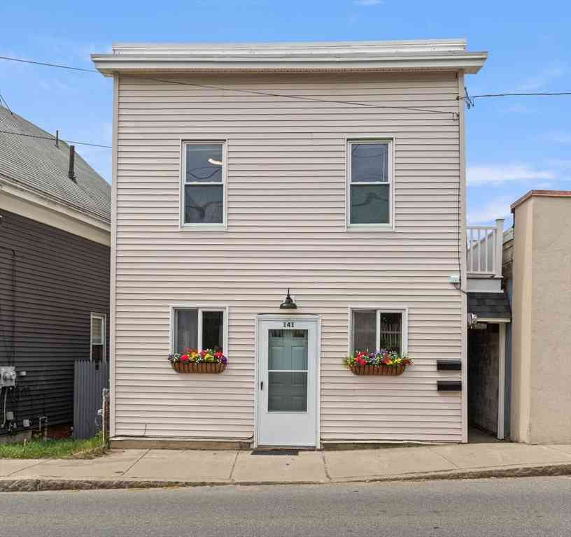 Multifamily For Rent - 141 Prospect St<br/> Gloucester, MA 01930