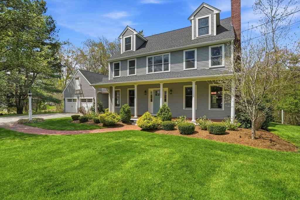 Homes For Sale - 11 Hoop Pole Ln<br/> Plymouth County, Norwell, MA 02061