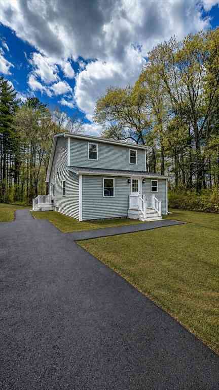 Homes For Sale - 17 Southworth St<br/> Plymouth County, Lakeville, MA 02347