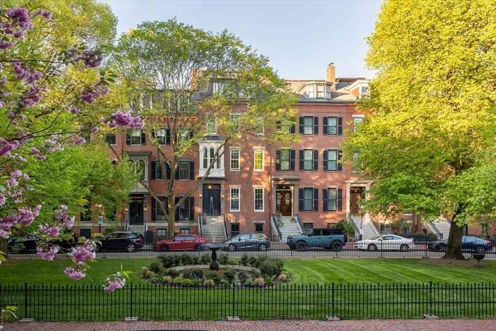Condo For Sale - 20 Union Park #4<br/> Boston, MA 02118