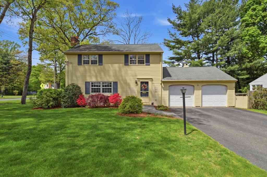 Homes For Sale - 6 Ferncroft Street<br/> Longmeadow, MA 01106