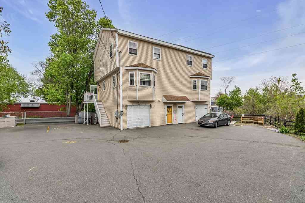 Homes For Sale - 14 Tyler St #1<br/> Lawrence, MA 01843