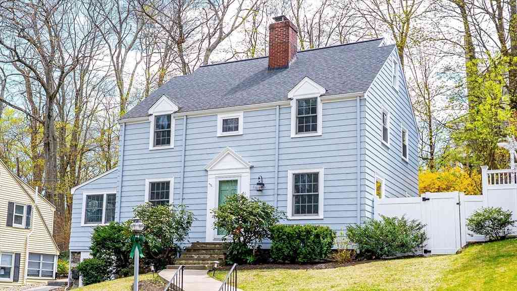 Homes For Sale - 51 Lynn Fells Pkwy<br/> Melrose, MA 02176