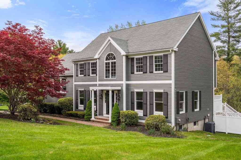 Homes For Sale - 16 Kings Row<br/> Middlesex County, North Reading, MA 01864