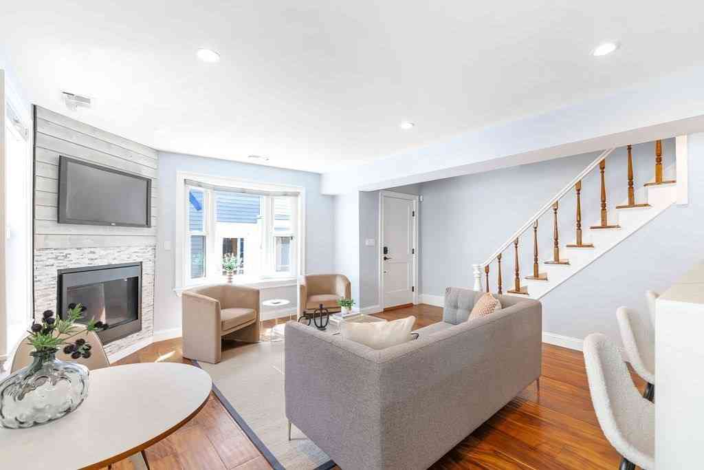 Homes For Sale - 5 Lexington Ave<br/> Boston, MA 02129