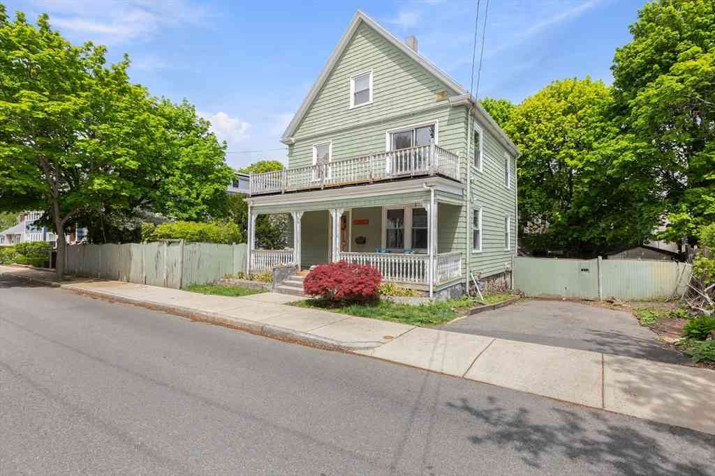 Homes For Sale - 30 Hutchinson St<br/> Winthrop, MA 02152