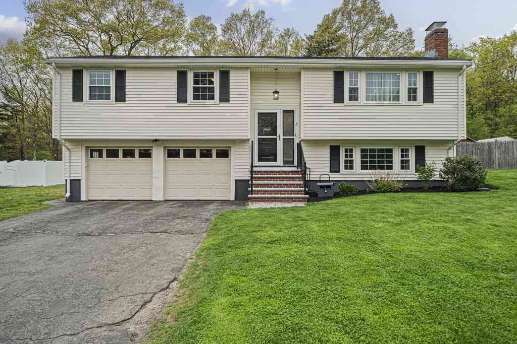 Homes For Sale - 2 Casey St<br/> Norfolk County, Canton, MA 02021