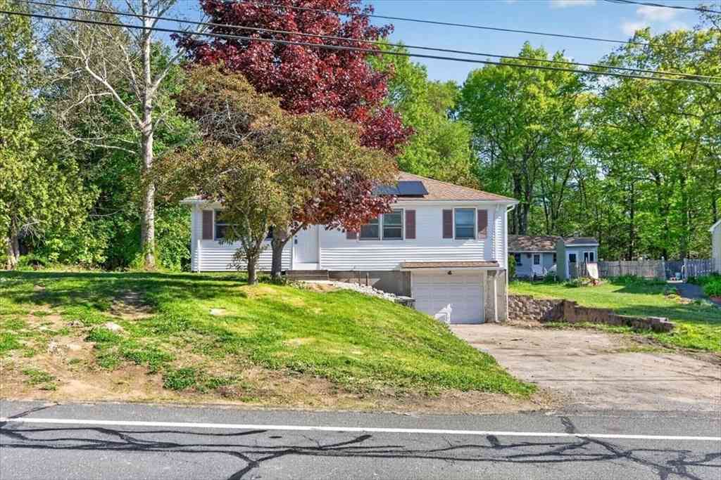 Homes For Sale - 368 Granville Rd<br/> Southwick, MA 01077