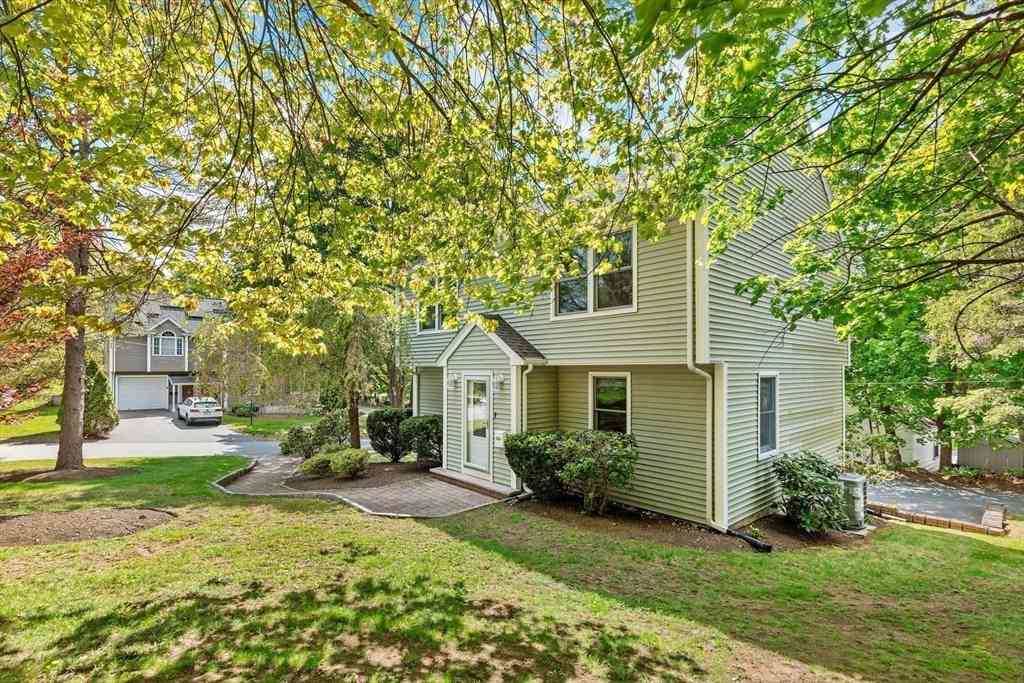 Homes For Sale - 10 University Park<br/> Middlesex County, Waltham, MA 02453
