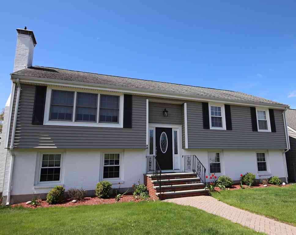 Multifamily For Rent - 9 Carr Road<br/> Saugus, MA 01906