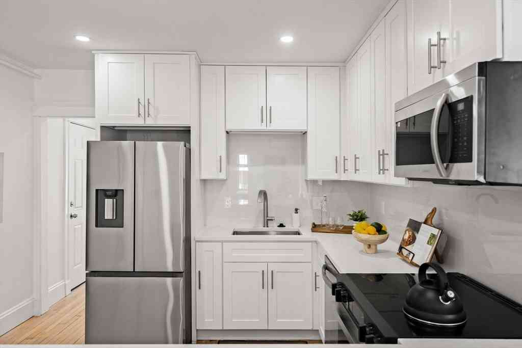 Condo For Sale - 60 Derby St #4<br/> Somerville, MA 02145