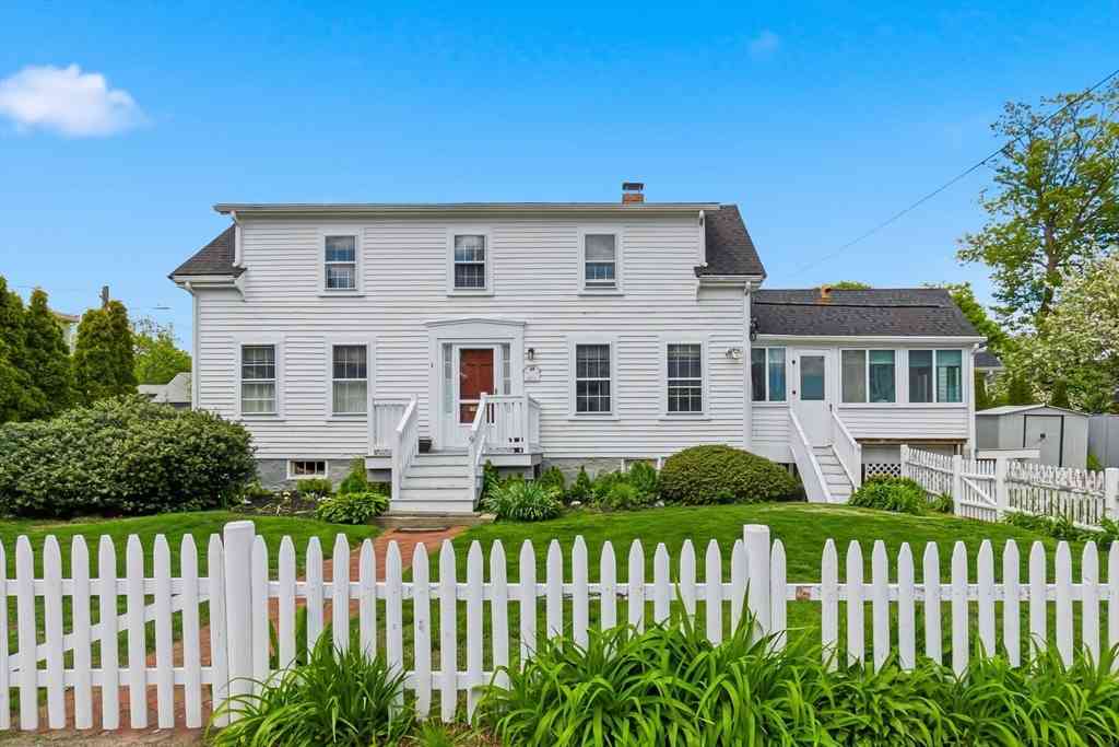 Homes For Sale - 9 Mount Vernon<br/> Marblehead, MA 01945