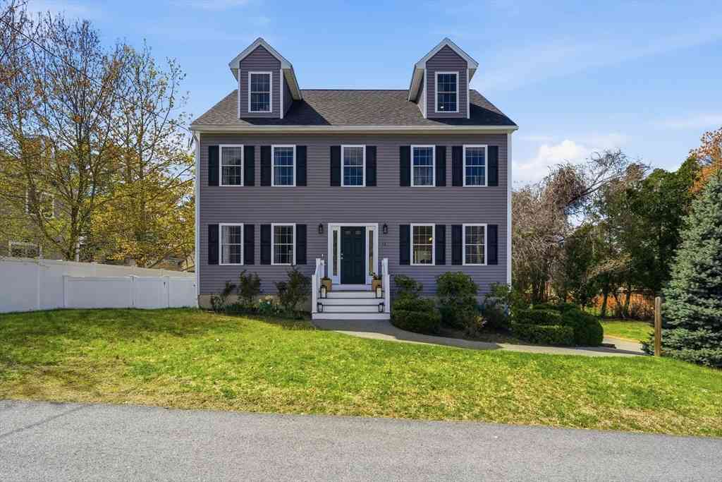 Homes For Sale - 12 Bell Rd<br/> Middlesex County, Tewksbury, MA 01876