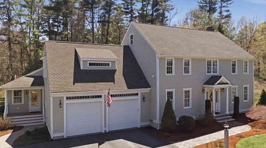 Homes For Sale - 15 Kenneth Drive<br/> Plymouth County, Bridgewater, MA 02324