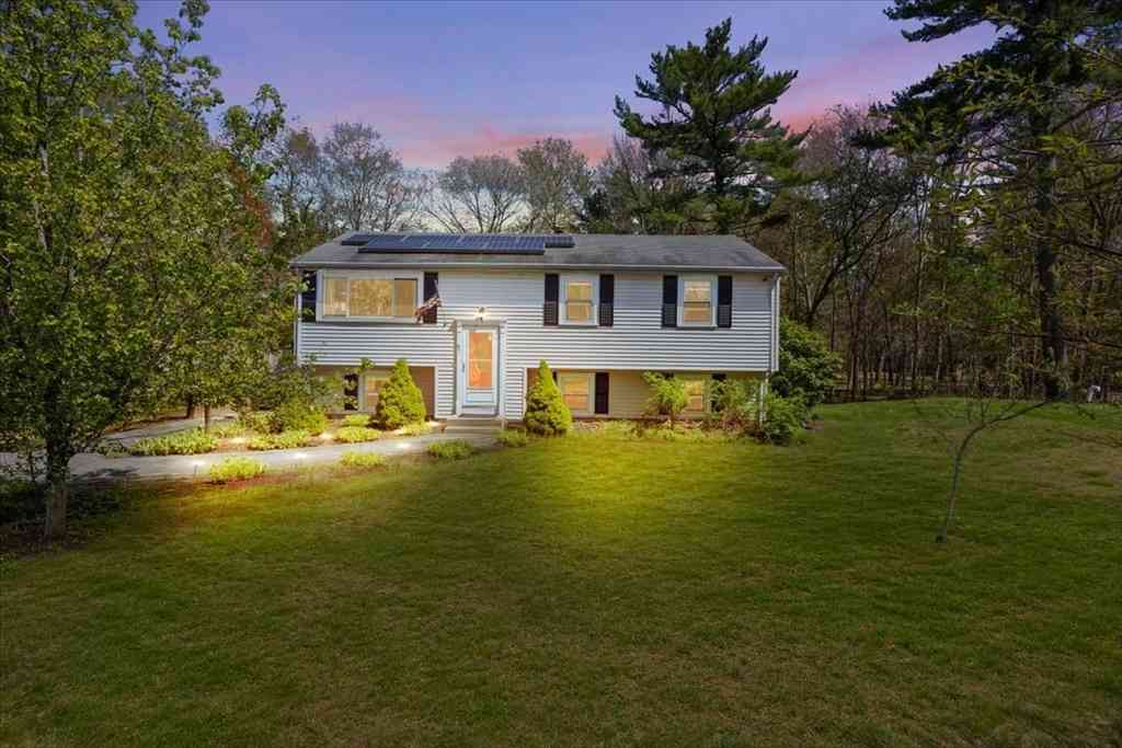 Homes For Sale - 67 Fosdick Rd<br/> Plymouth County, Carver, MA 02330