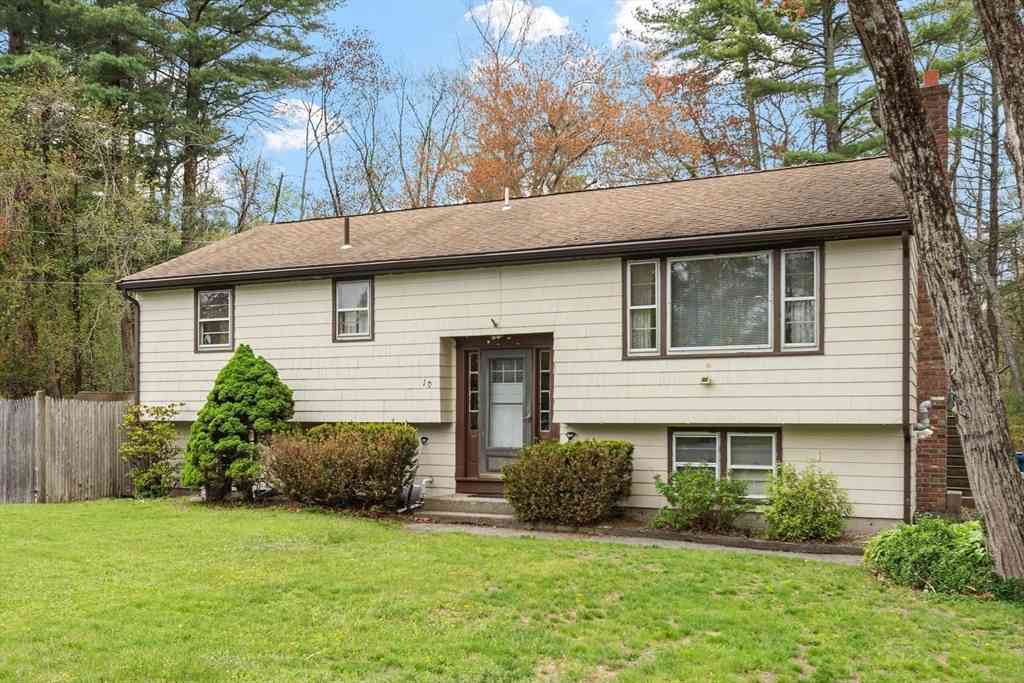 Homes For Sale - 10 Meadowglen Rd<br/> Middlesex County, Billerica, MA 01862