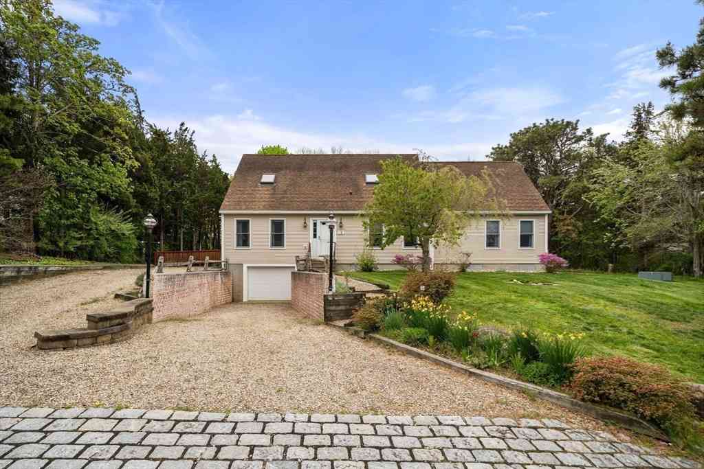 Homes For Sale - 12 Settlers Trce<br/> Eastham, MA 02642