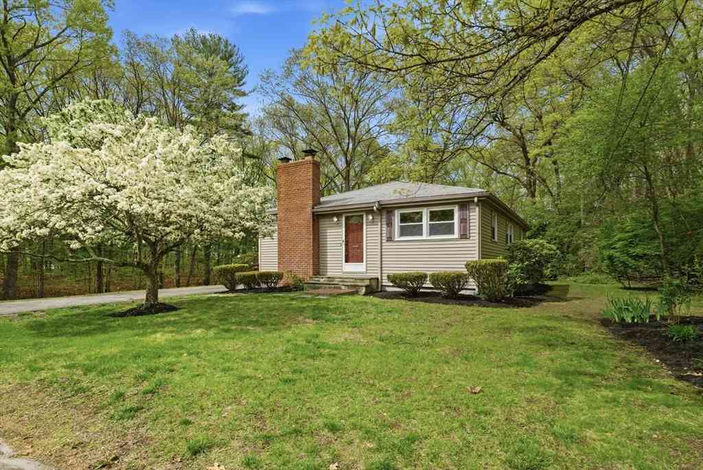 Homes For Sale - 315 Central Ave<br/> Dedham, MA 02026