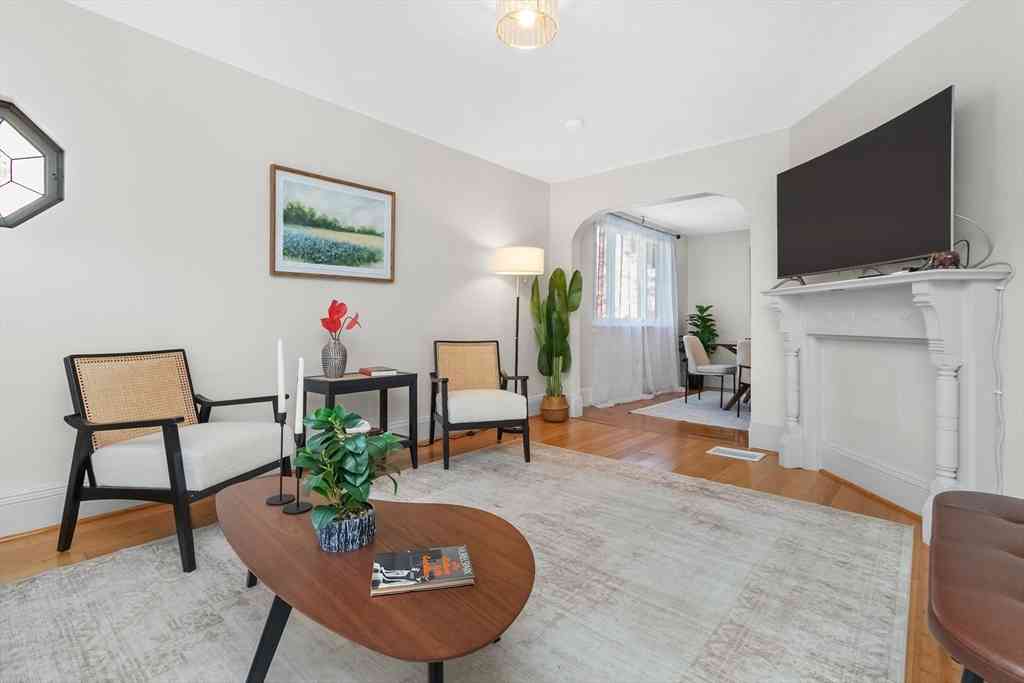 Homes For Sale - 22 Wellington Ave<br/> Somerville, MA 02145