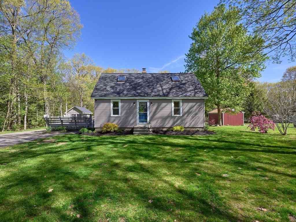Homes For Sale - 6 Maple Lane<br/> Worcester County, Leicester, MA 01524