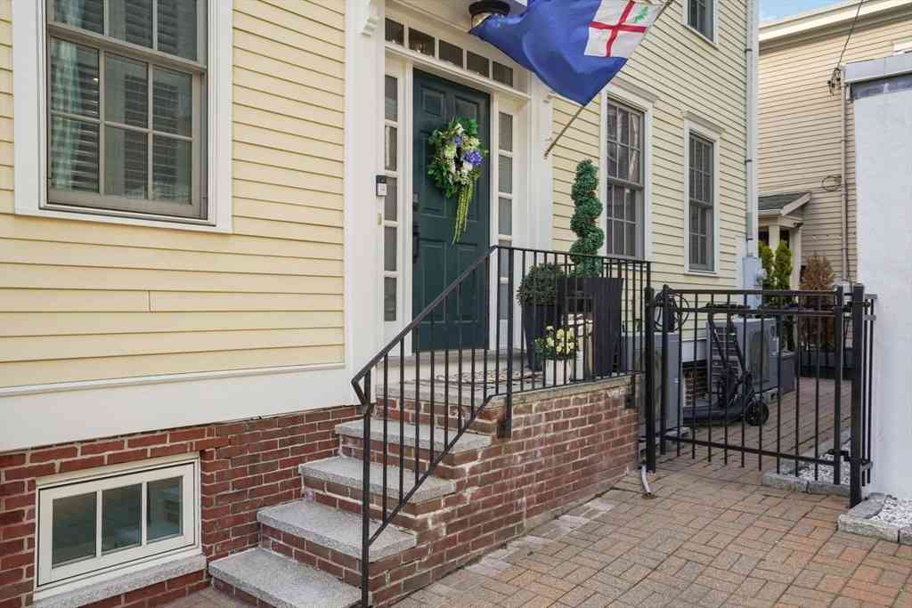 Homes For Sale - 127 High St<br/> Boston, MA 02129