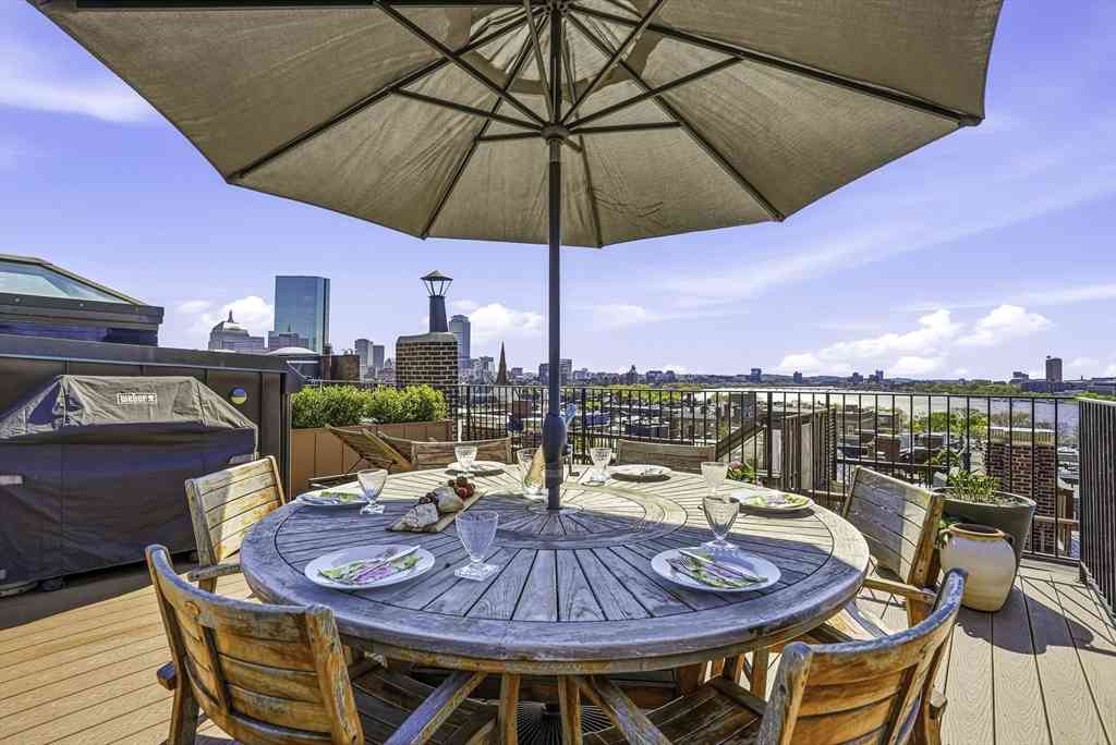 Condo For Sale - 77-A Revere St #4<br/> Boston, MA 02114