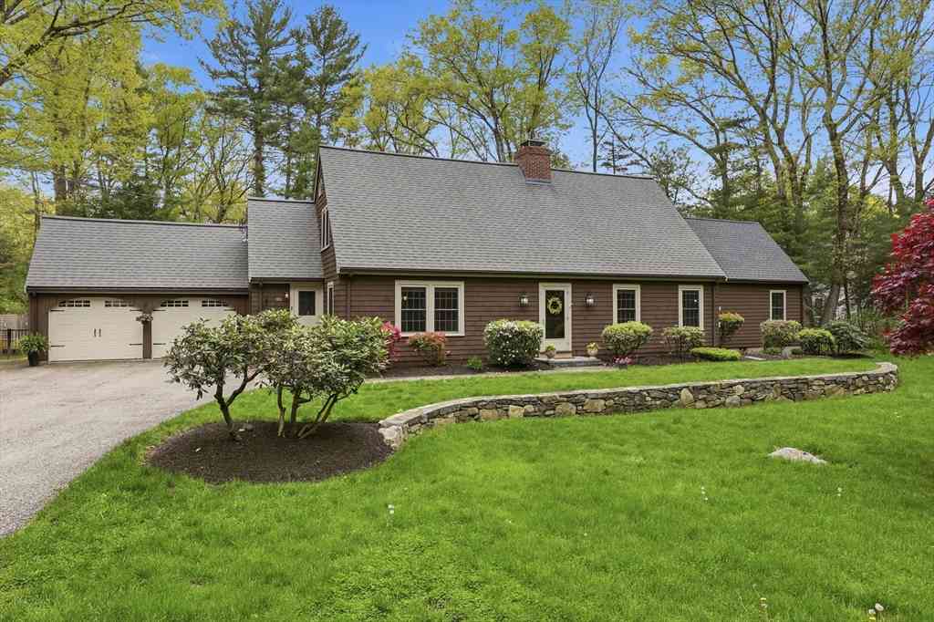 Homes For Sale - 46 Hayden Lane<br/> Middlesex County, Bedford, MA 01730