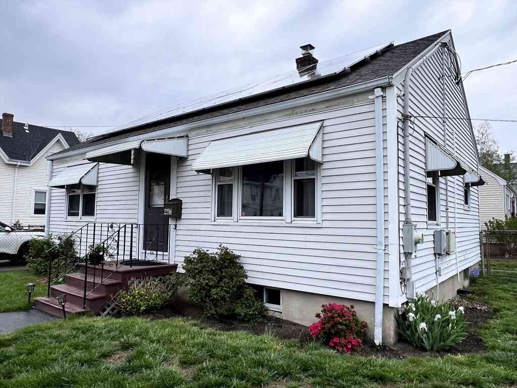 Homes For Sale - 467 Chatham Street<br/> Lynn, MA 01902