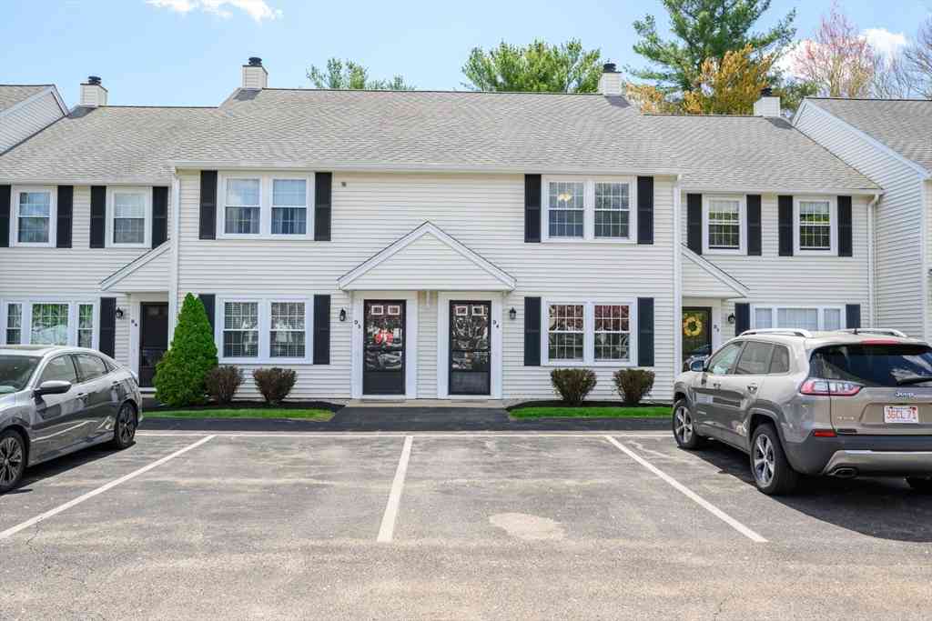Condo For Sale - 728 Auburn St #D4<br/> Plymouth County, Whitman, MA 02382