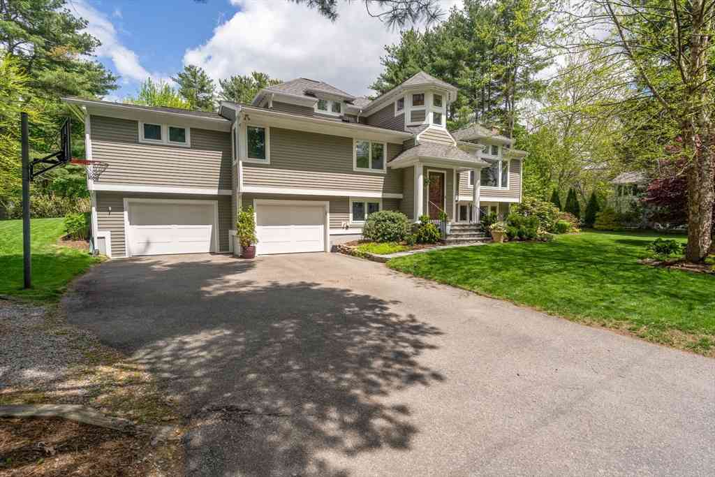 Homes For Sale - 28 Brooks Road<br/> Middlesex County, Wayland, MA 01778