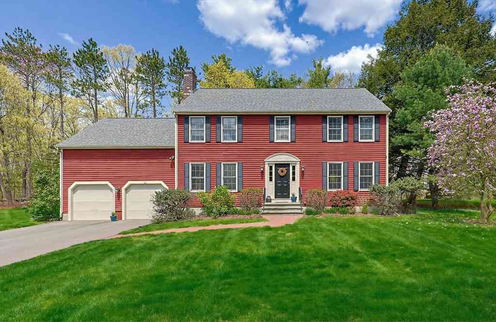Homes For Sale - 15 Sabina Drive<br/> Middlesex County, Holliston, MA 01746