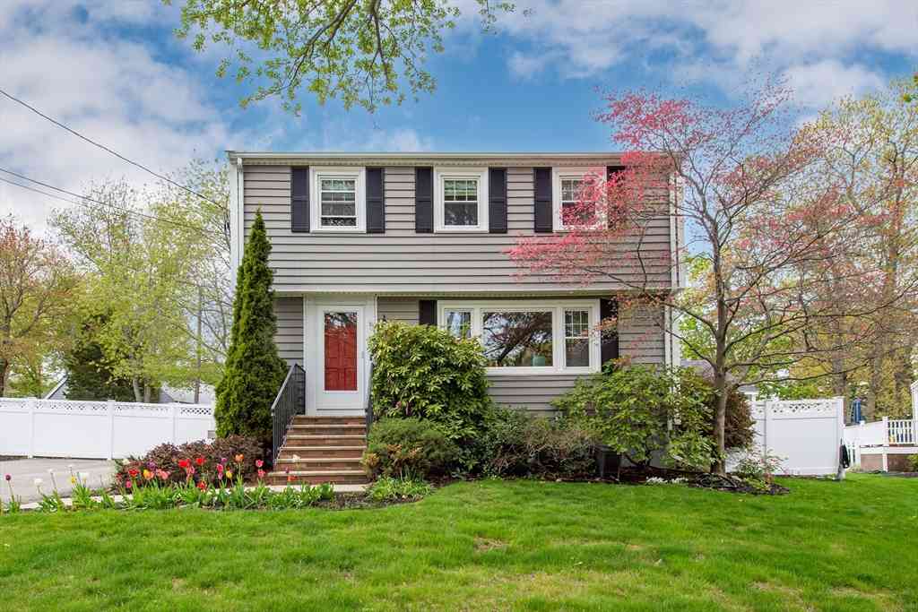 Homes For Sale - 15 Palmer Rd<br/> Beverly, MA 01915